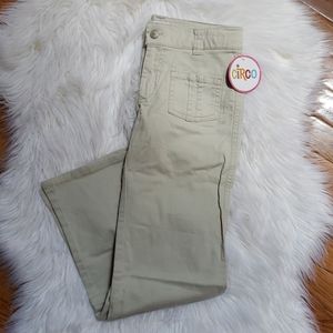 NWT 💜 Circo Light Khaki Pants Size 8